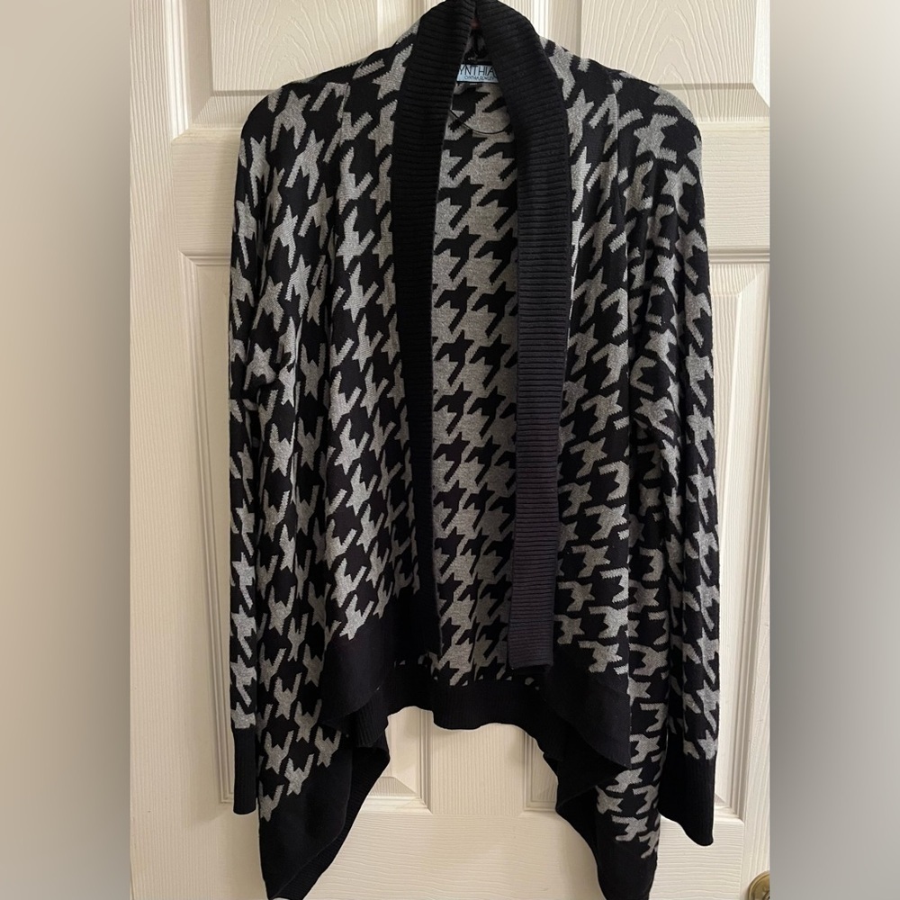 CYNTHIA ROWLEY~CARDIGAN/TOPPER~LG